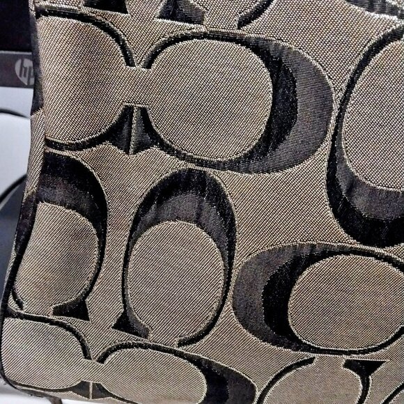 Coach Poppy Signature First Generation Purse Black and Gold - Picture 9 of 13
